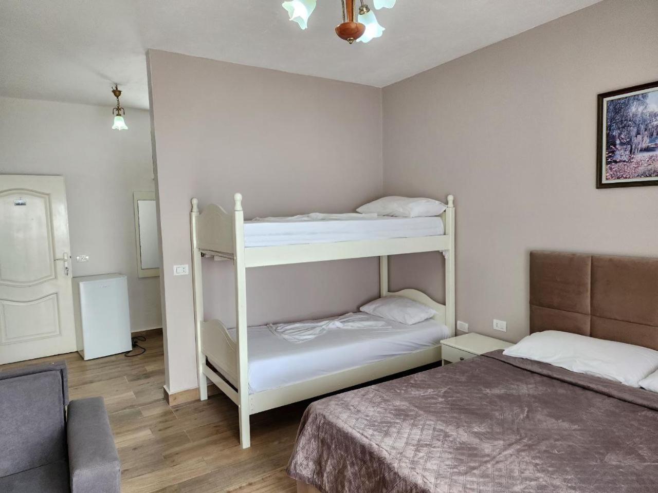 Hotel Maren Durrës Habitación foto