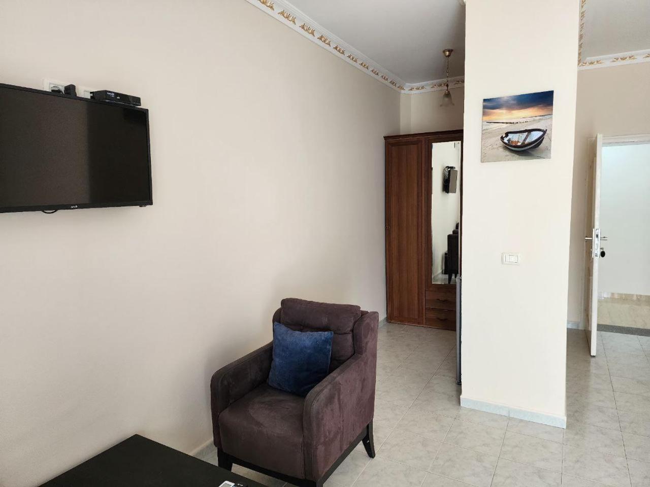 Hotel Maren Durrës Habitación foto