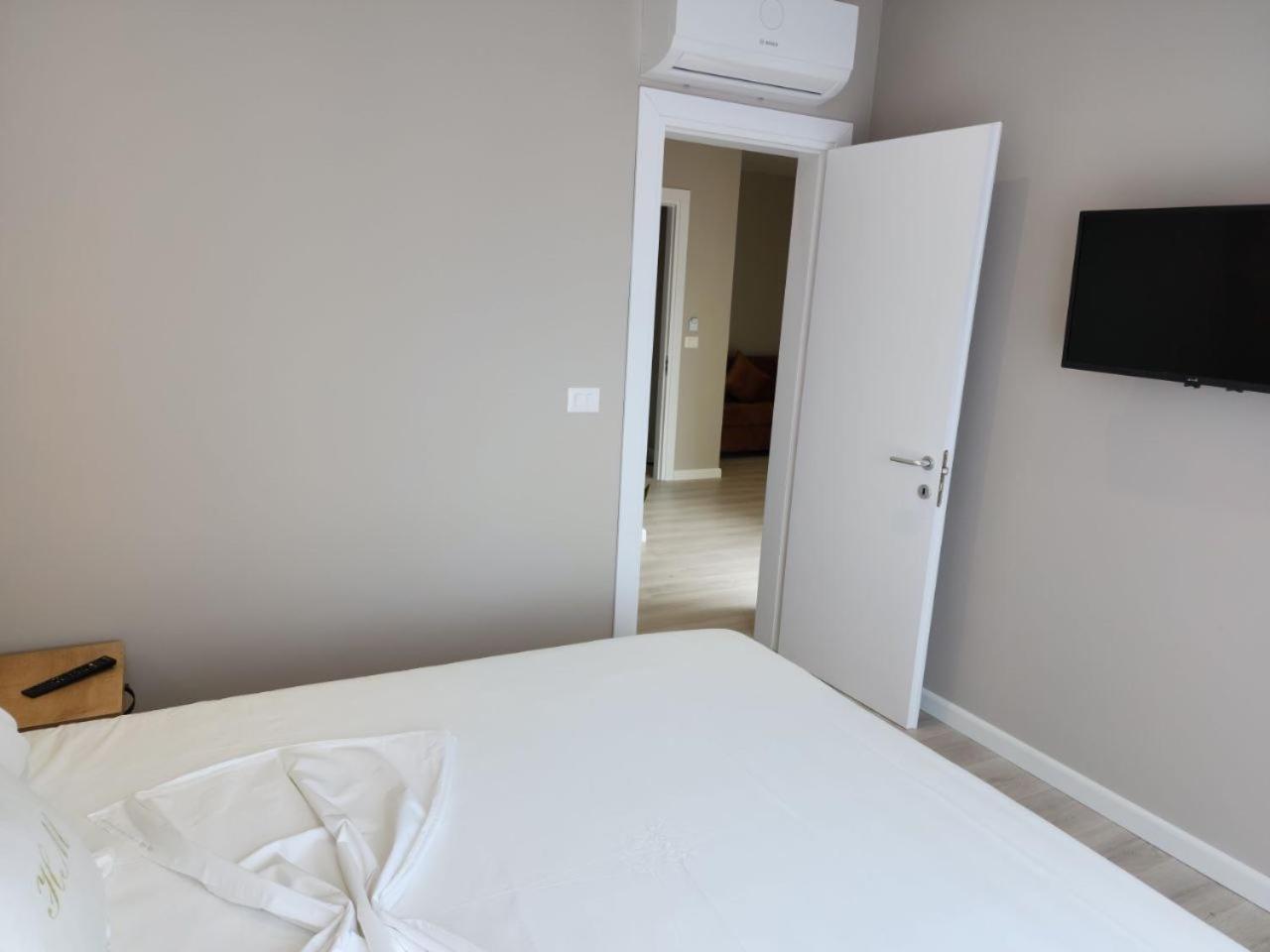 Hotel Maren Durrës Habitación foto