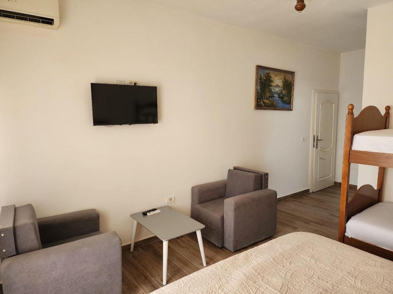 Hotel Maren Durrës Habitación foto